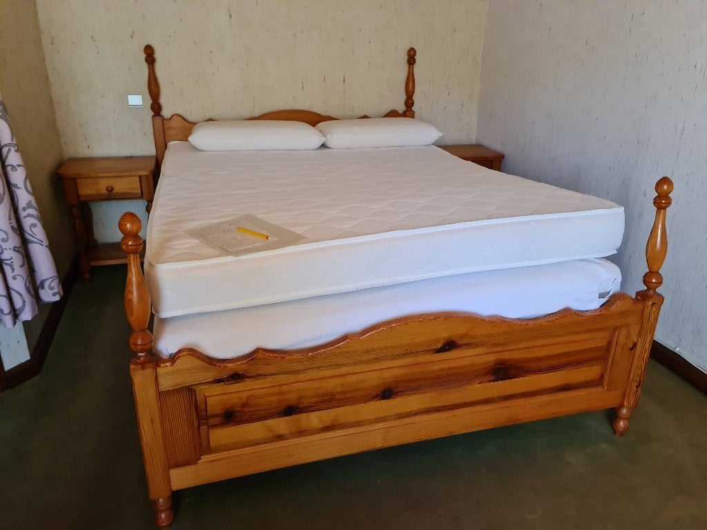 Chambre en pin massif, 210 cm, Brun, Enlèvement, Utilisé