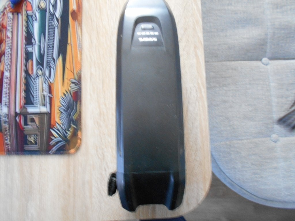 Te koop fietsbatterij SCHIMANO 36V 11,6 AH 418 WH in nieuwst, Ophalen of Verzenden, Zo goed als nieuw
