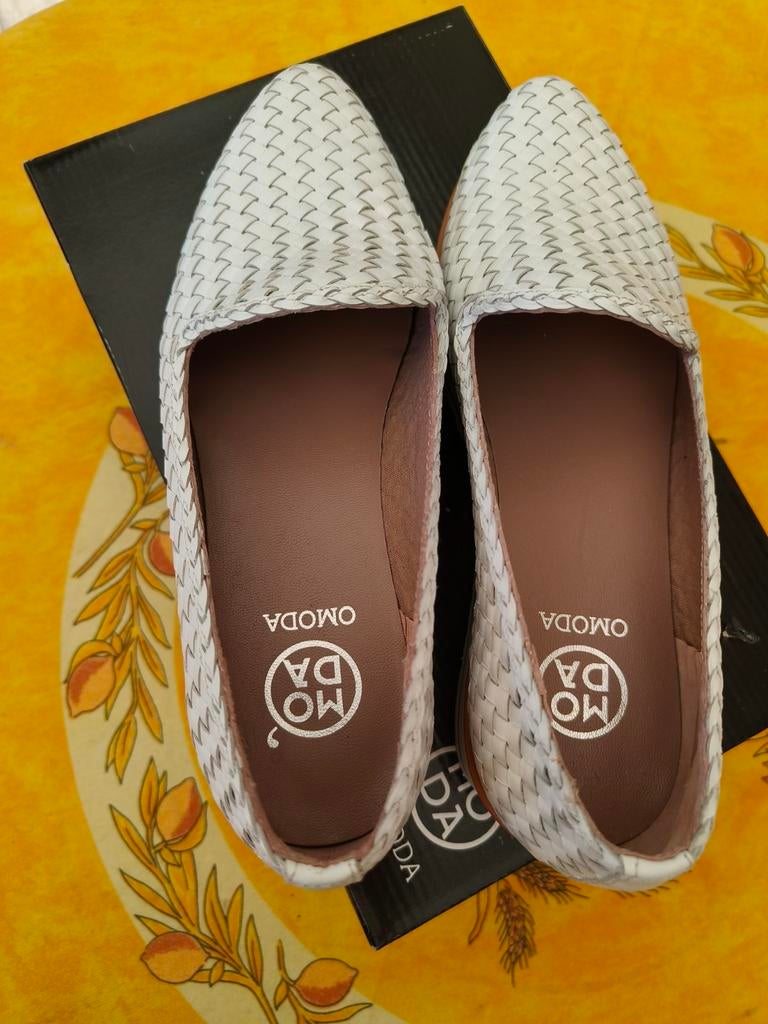 Omoda dames schoenen / instappers /sneakers mt36, Ophalen, Omoda, Zo goed als nieuw, Wit