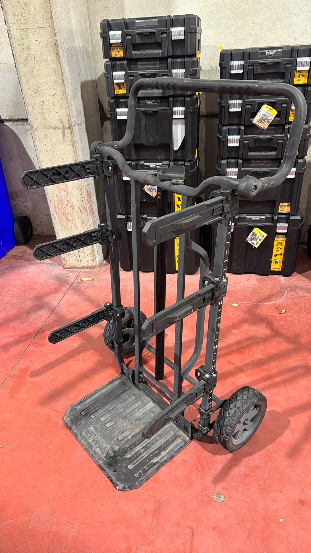 Dewalt tough system, Doe-het-zelf en Bouw, Ophalen, Zo goed als nieuw