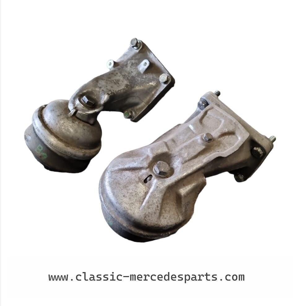 2x Motorsteun met rubber voor Mercedes w124 250D 250TD, Utilisé, -, -, Enlèvement ou Envoi