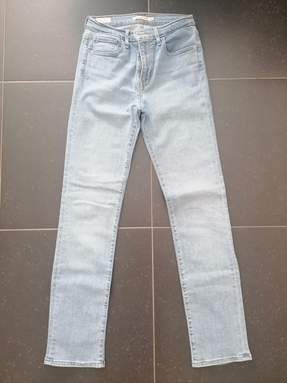 Levi's 724 High rise straight, Ophalen