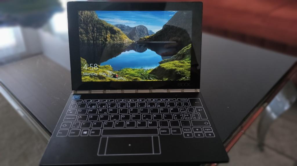 LENOVO YOGA LAPTOP, Computers en Software, Windows Laptops, Nieuw, 10 inch of minder, Minder dan 2 Ghz, 4 GB, Azerty, Met videokaart