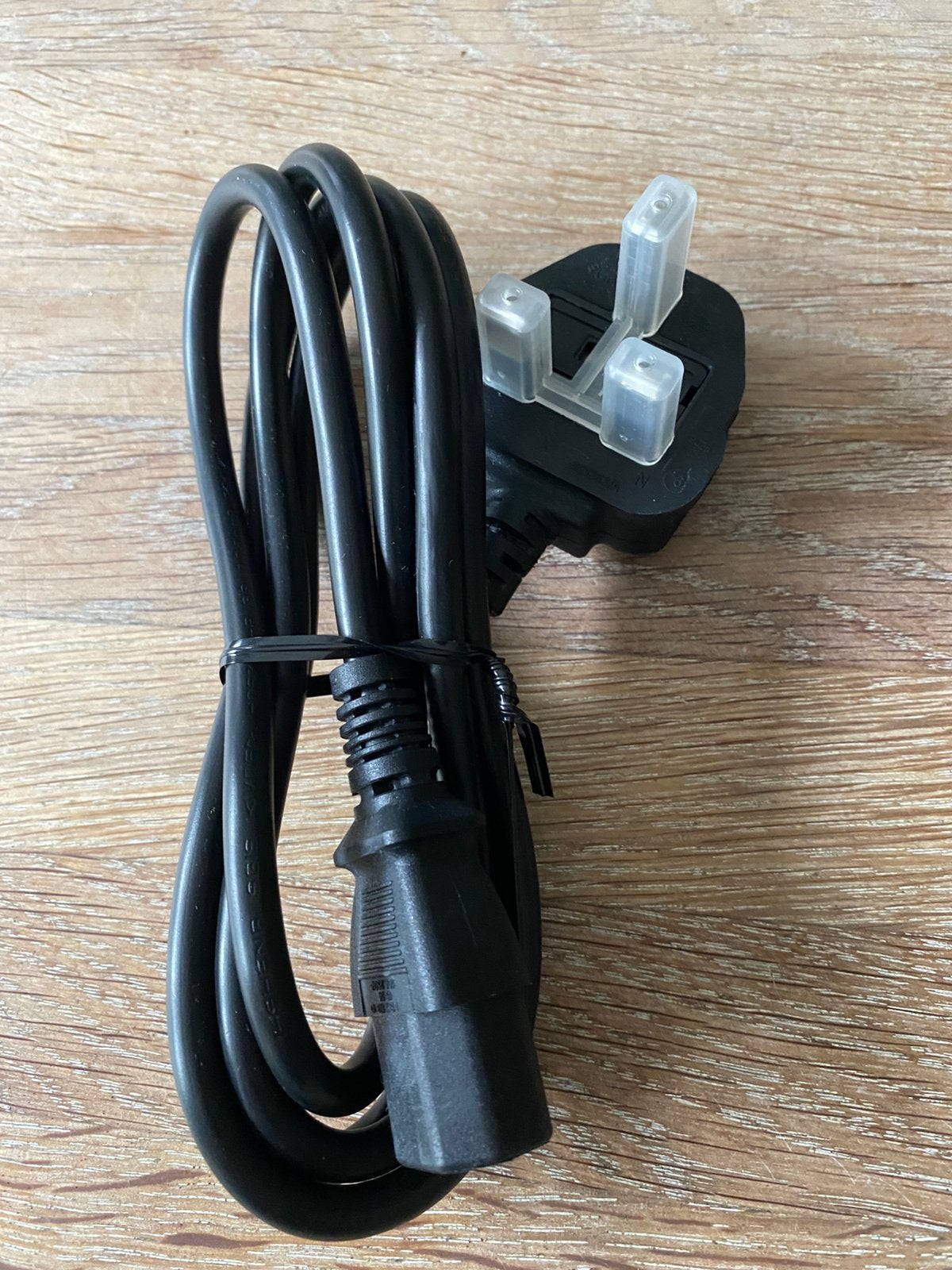 Voedingskabel UK, Audio, Tv en Foto, Audiokabels en Televisiekabels, Ophalen of Verzenden, Nieuw