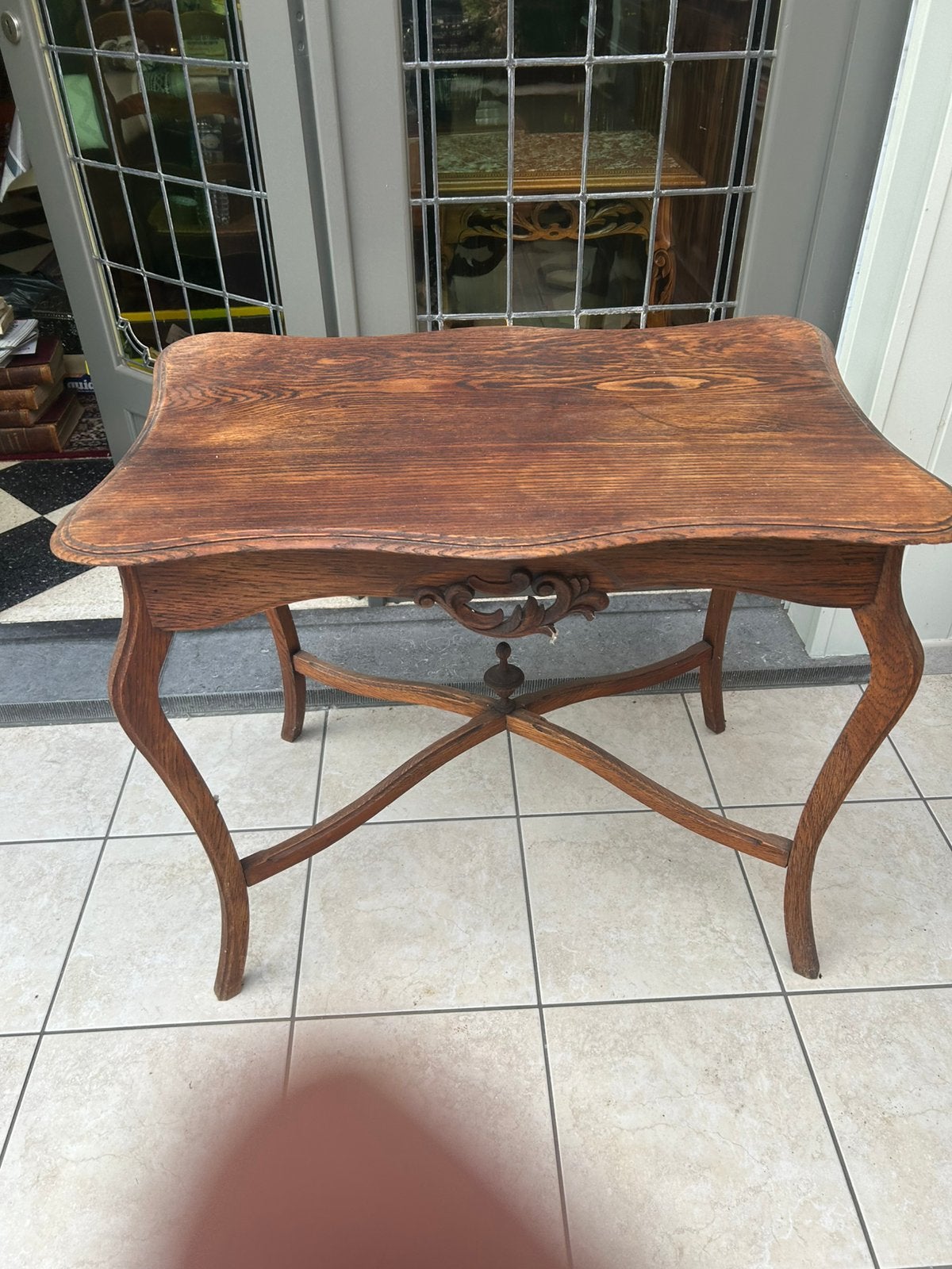 Tafel in Louis XV-stijl, Ophalen
