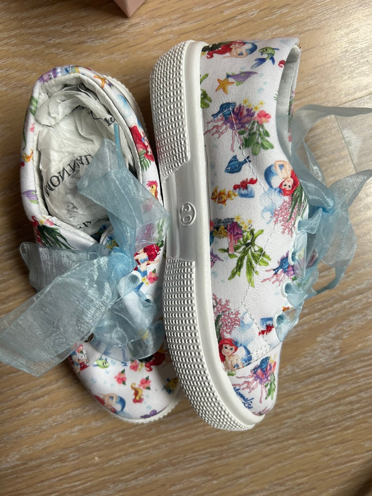 Monnalisa schoentjes ariel little mermaid, Kinderen en Baby's, Verzenden, Nieuw