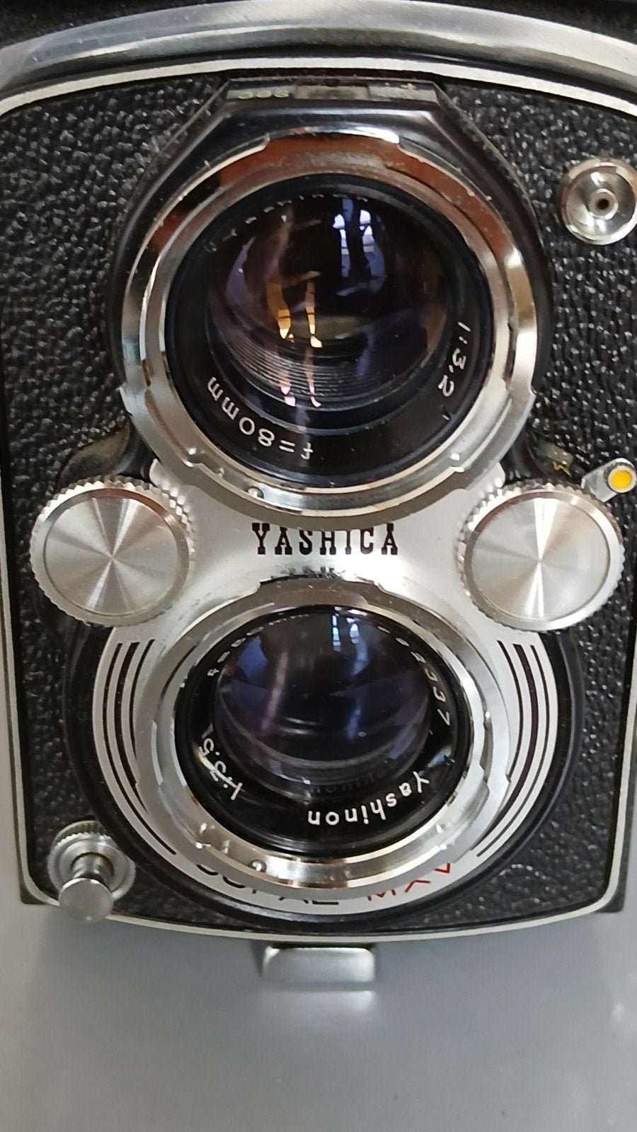 yashica Mat, Ophalen