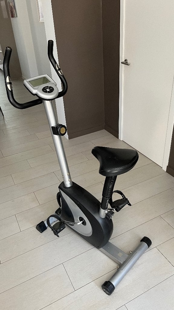 Hometrainer, Sport en Fitness, Ophalen, Gebruikt, Benen, Hometrainer