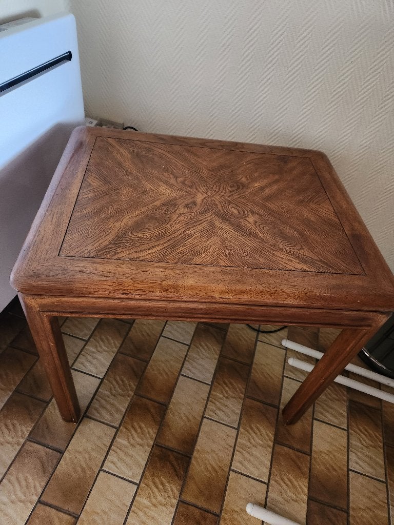 Mooi klein houten bijzettafeltje - decoratief patroon, Ophalen, Gebruikt