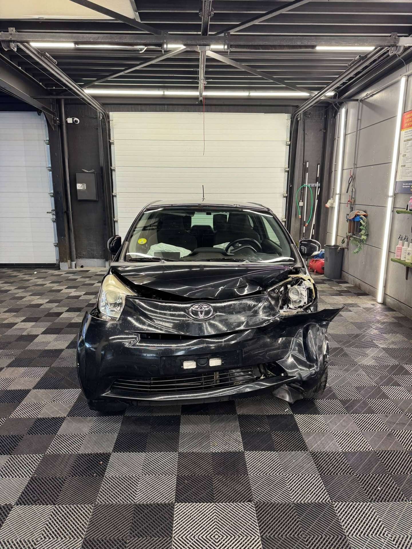 Toyota iQ 1.0 bj2010 VOOR ONDERDELEN, IQ, Euro 5, Achat, 998 cm³