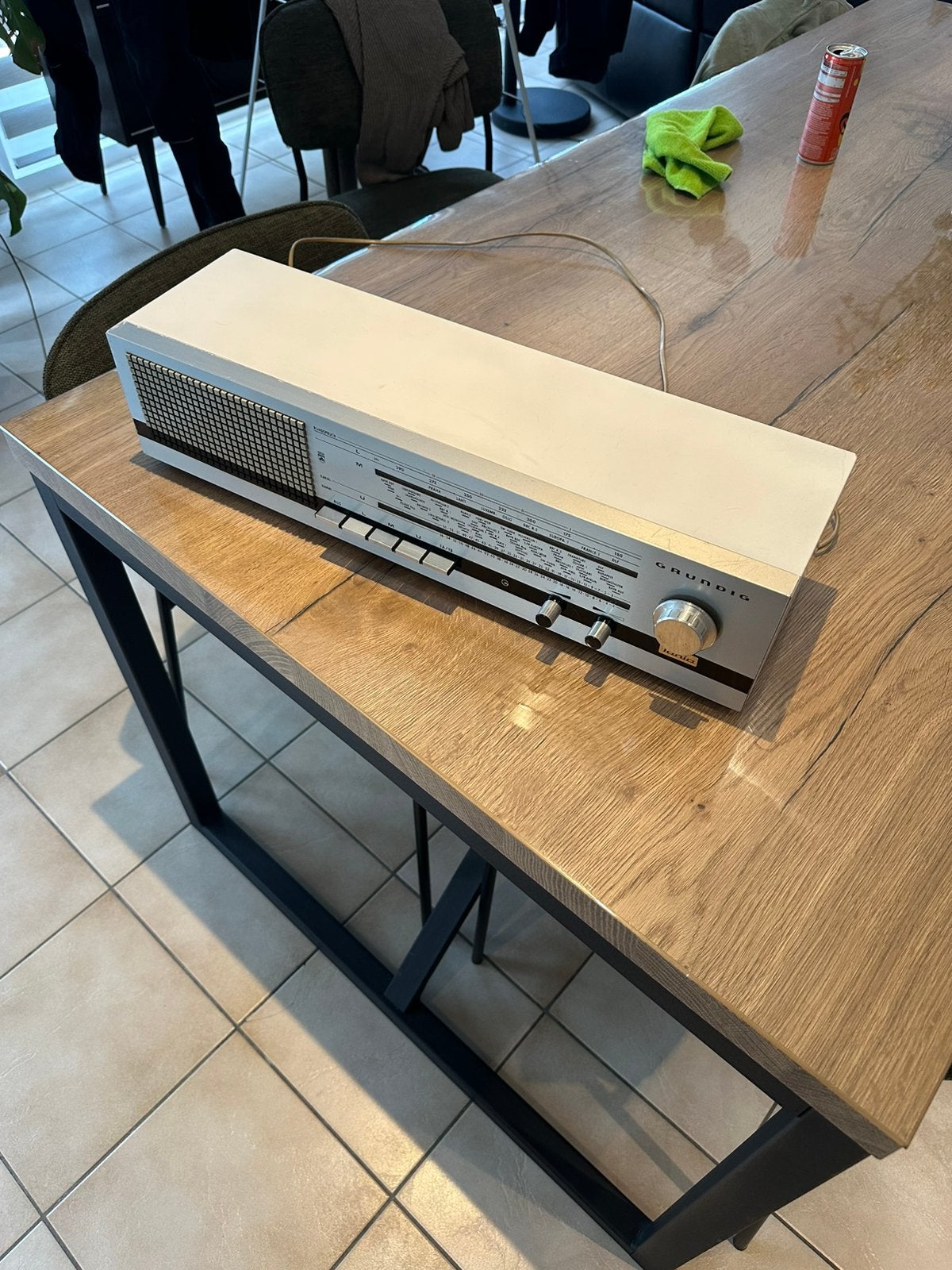 Grundig RF 2060 a radio in goeie werkende staat, Ophalen, Gebruikt, Transistorradio
