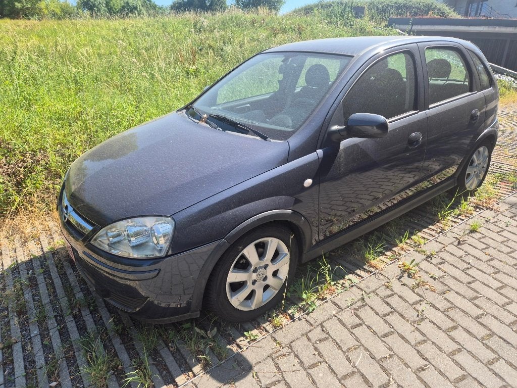 Opel Corsa - seulement 70.000km - 2006 - à réparer - 550€, Autos, Opel, Achat, 5 portes, 5 places, Corsa