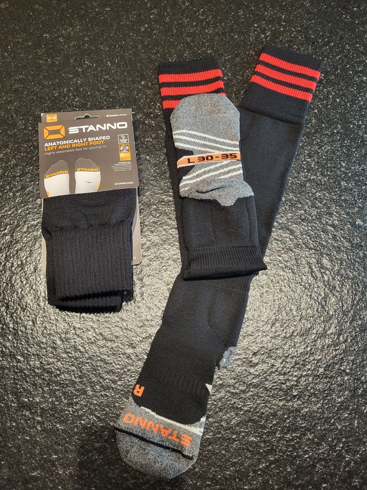Nieuw ! 2 paar Stanno voetbalsokken maat 30-35, Kinderen en Baby's, Kinderkleding | Schoenen en Sokken, Ophalen, Jongen of Meisje