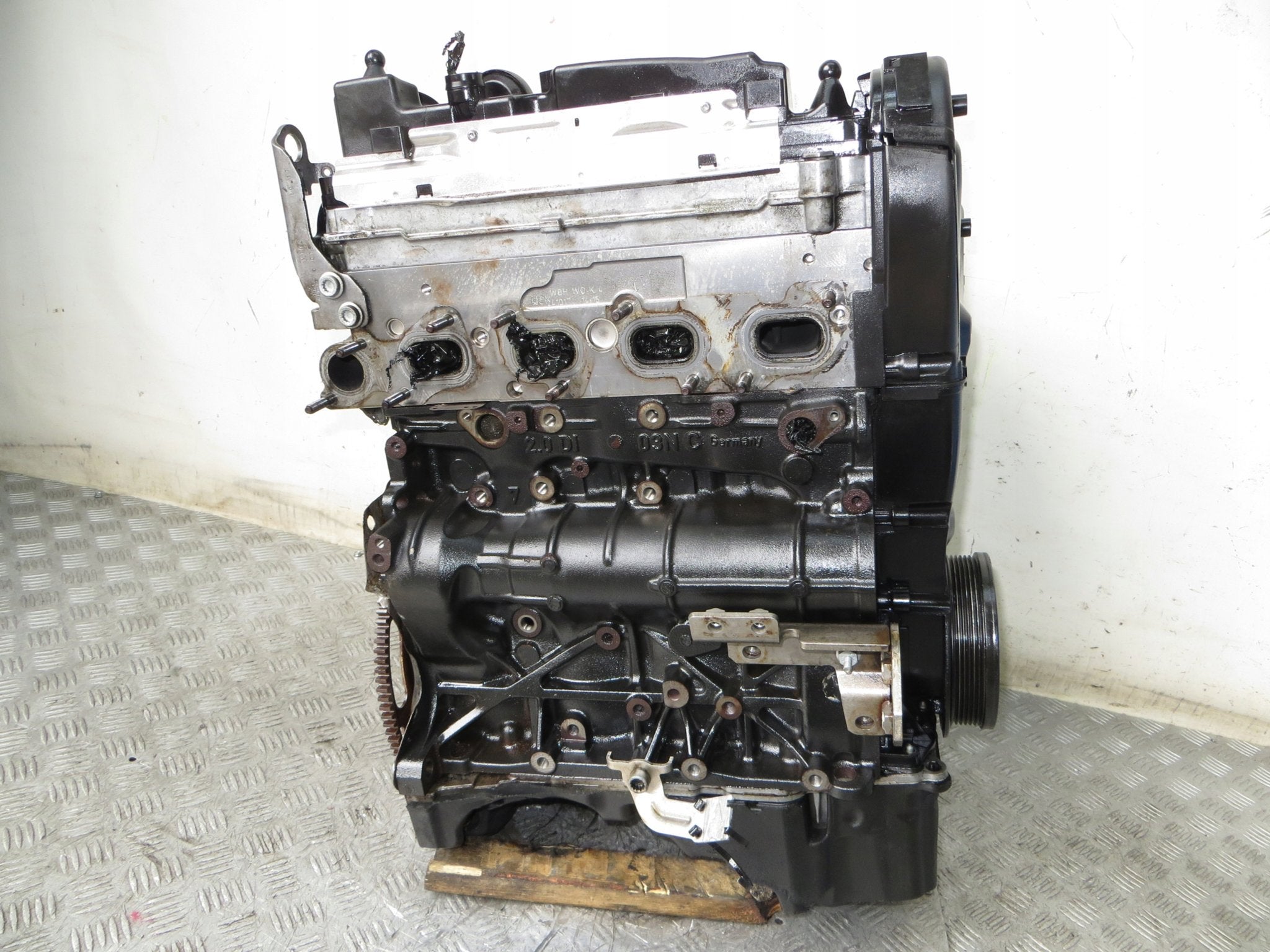 Moteur DEUC Nu AUDI A4, Envoi, Utilisé, Daihatsu