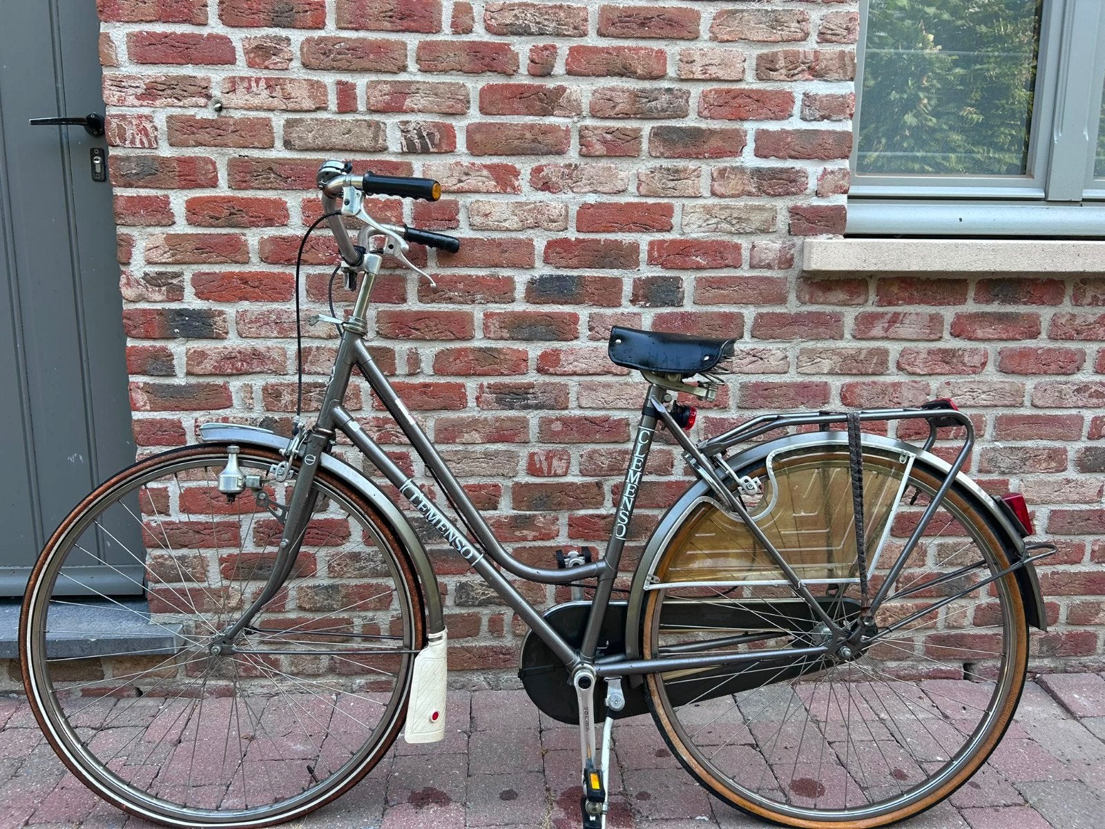 Te vernieuwen omafiets - kotfiets, Ophalen, Gebruikt, Velgrem, Handrem