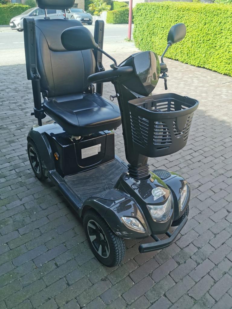 Scootmobiel Vermeiren Carpo 4 – Comfortabel,0488826971, Diversen, Rolstoelen, Ophalen of Verzenden