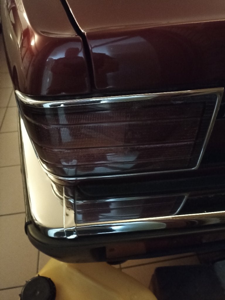 GEZOCHT LINKS ACHTERLICHT VAN JAGUAR XJ40, Auto-onderdelen, Ophalen of Verzenden, Jaguar