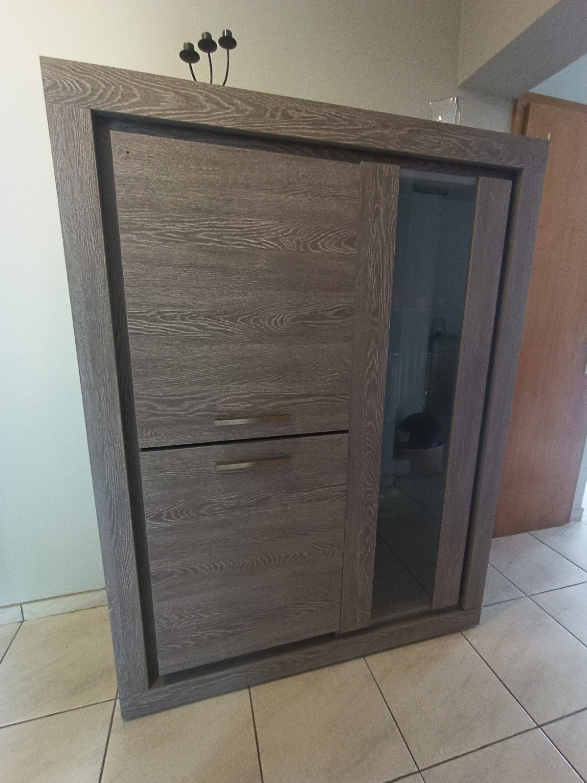 Meuble vitrine avec 1 côté vitrine et 1 côté portes, Enlèvement, Verre