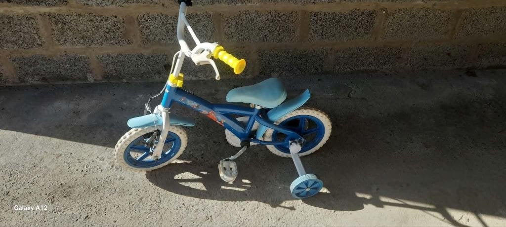 vend vélo enfant en bon état info MP, Ophalen, Zijwieltjes, Gebruikt, Velgrem