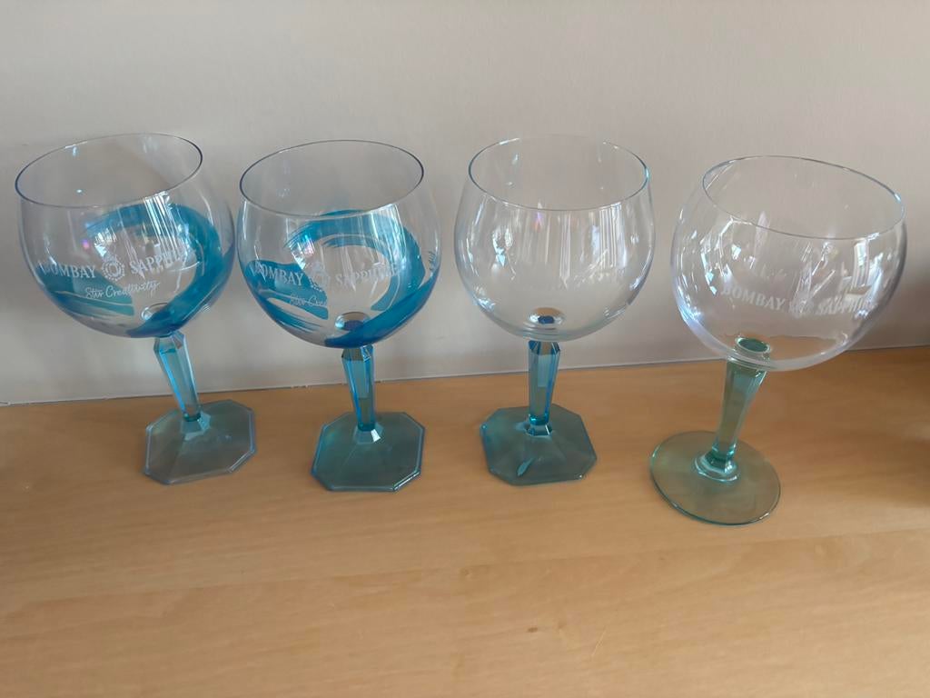 4 glazen bombay sapphire, Ophalen of Verzenden