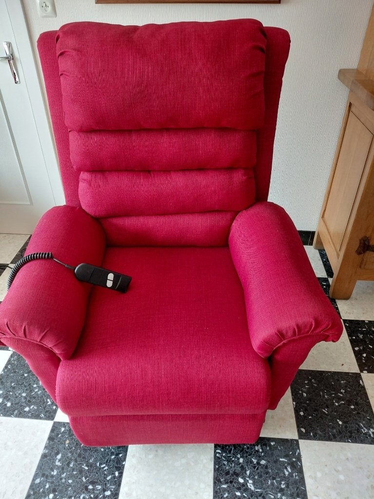 Fauteuils releveur électrique (bordeaux, 1 moteur), Moins de 75 cm, Enlèvement, Utilisé, 50 à 75 cm