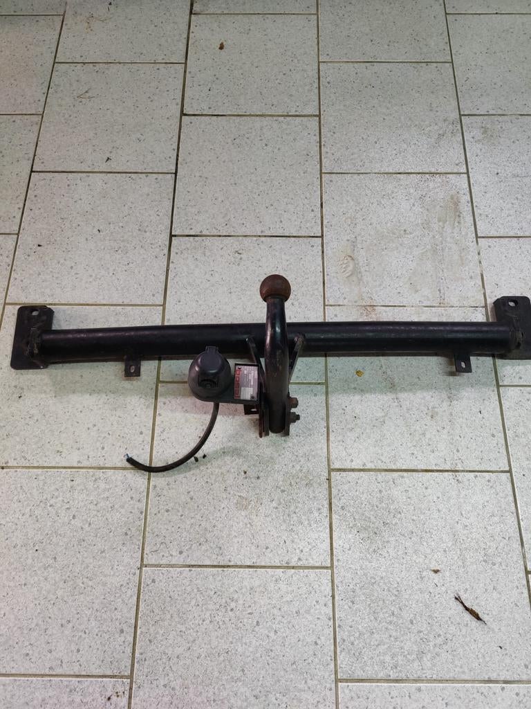 Attelage de remorque Audi 80, Enlèvement