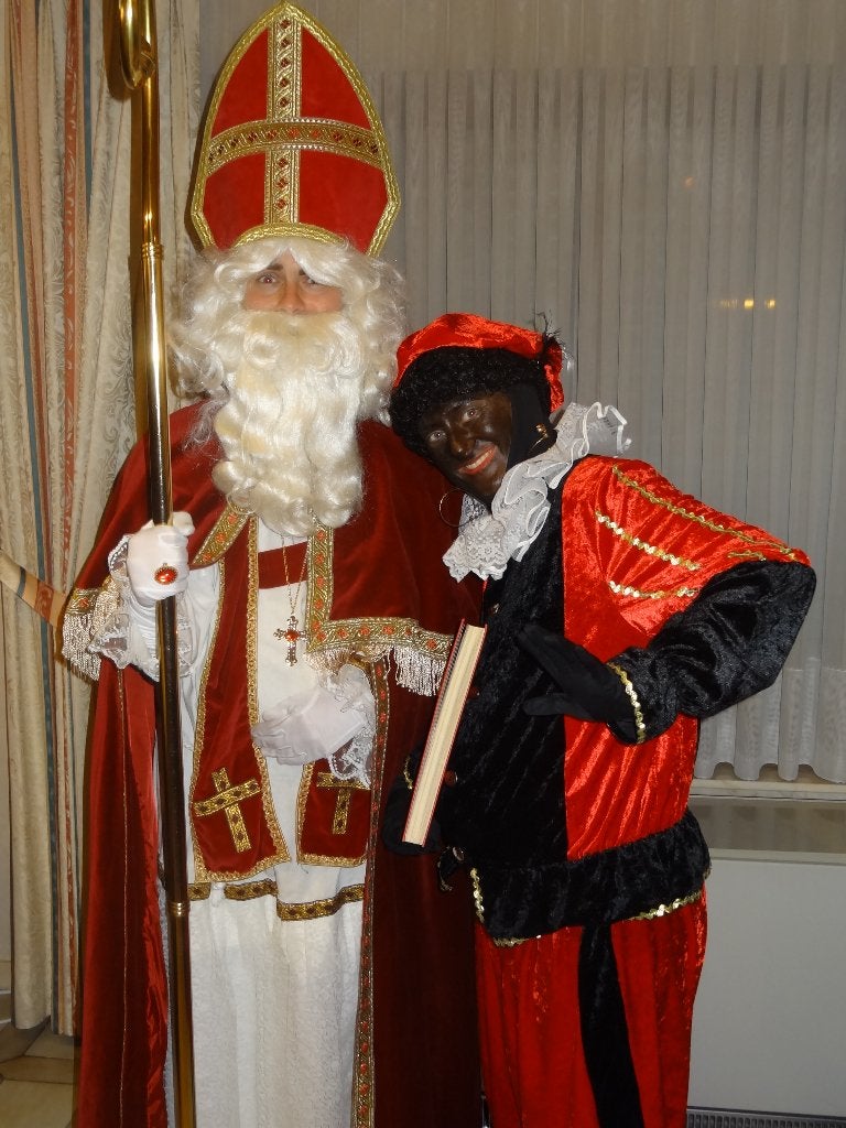 sinterklaas sint pieten kostuum te huur, Ophalen, Zo goed als nieuw