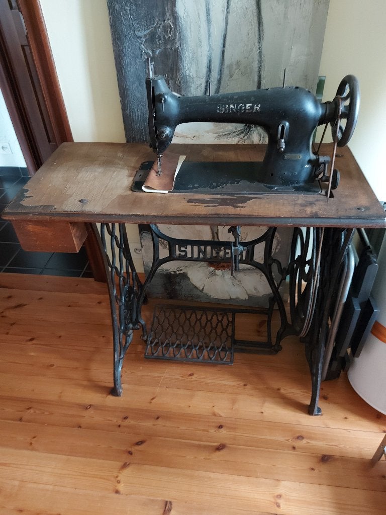 Oude Singer naaimachine, Antiek en Kunst, Ophalen