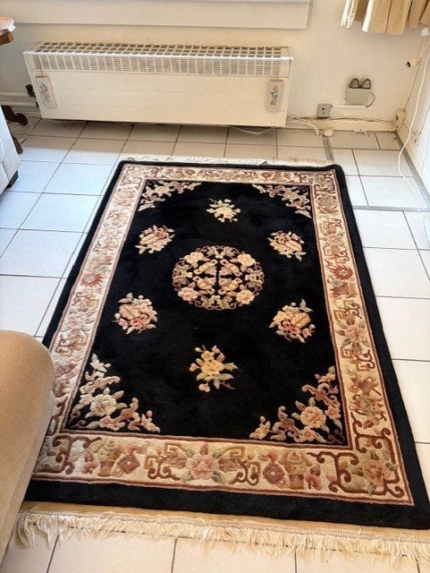 groot tapijt, Huis en Inrichting, Stoffering | Tapijten en Vloerkleden, Ophalen, Gebruikt, 100 tot 150 cm, Zwart