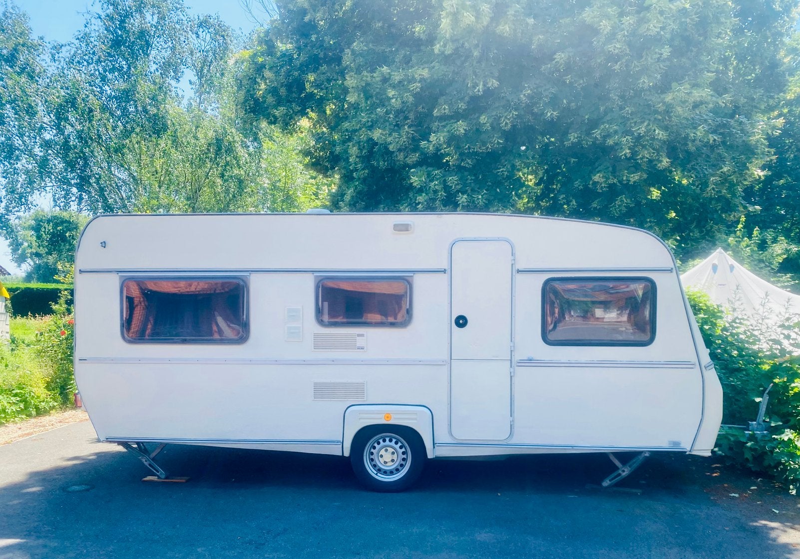 Caravan WILK, Rondzit, Particulier, Wilk, Vast bed