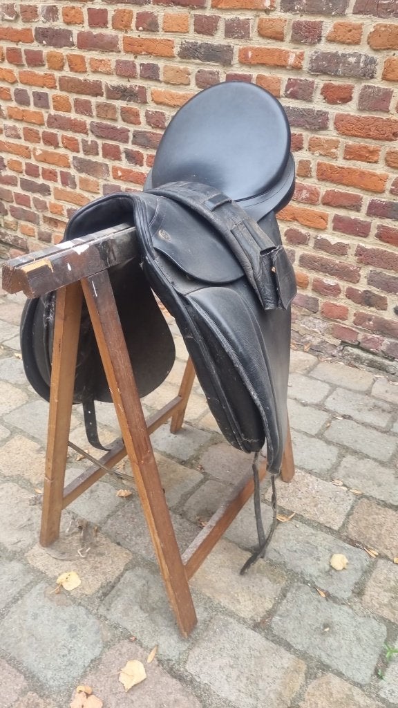 Kieffer dressuurzadel, Ophalen, Dressuur, M (17 inch), Zo goed als nieuw
