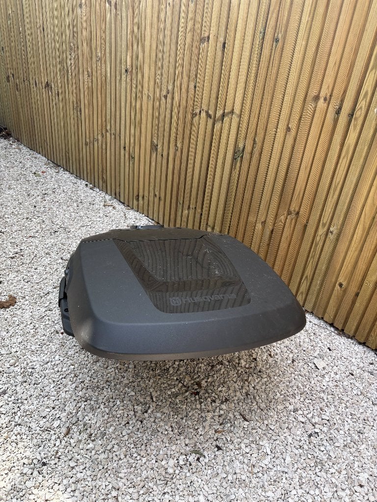 Originele Husqvarna Automower garage, Ophalen, Zo goed als nieuw, Husqvarna
