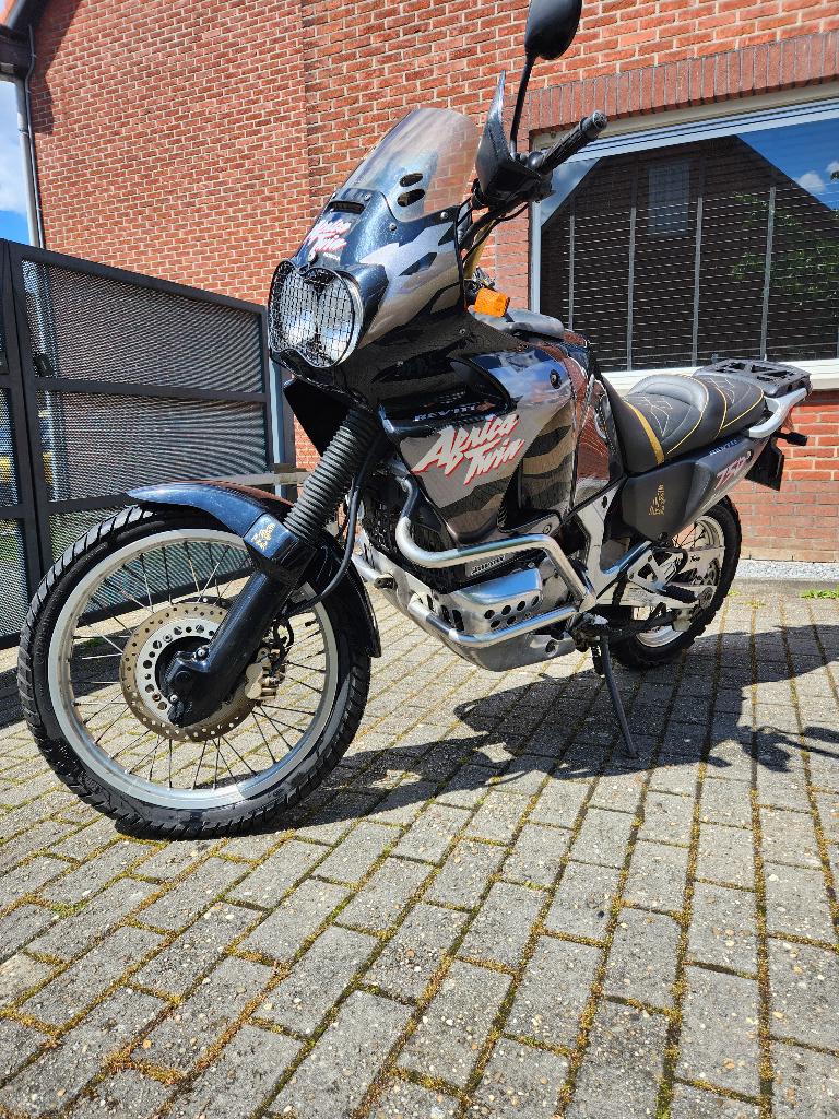 Honda africa twin XRV 750 type RD07A, Motoren, Motoren | Honda, Particulier, meer dan 35 kW, 2 cilinders, Motorrijbewijs A, Handgeschakeld