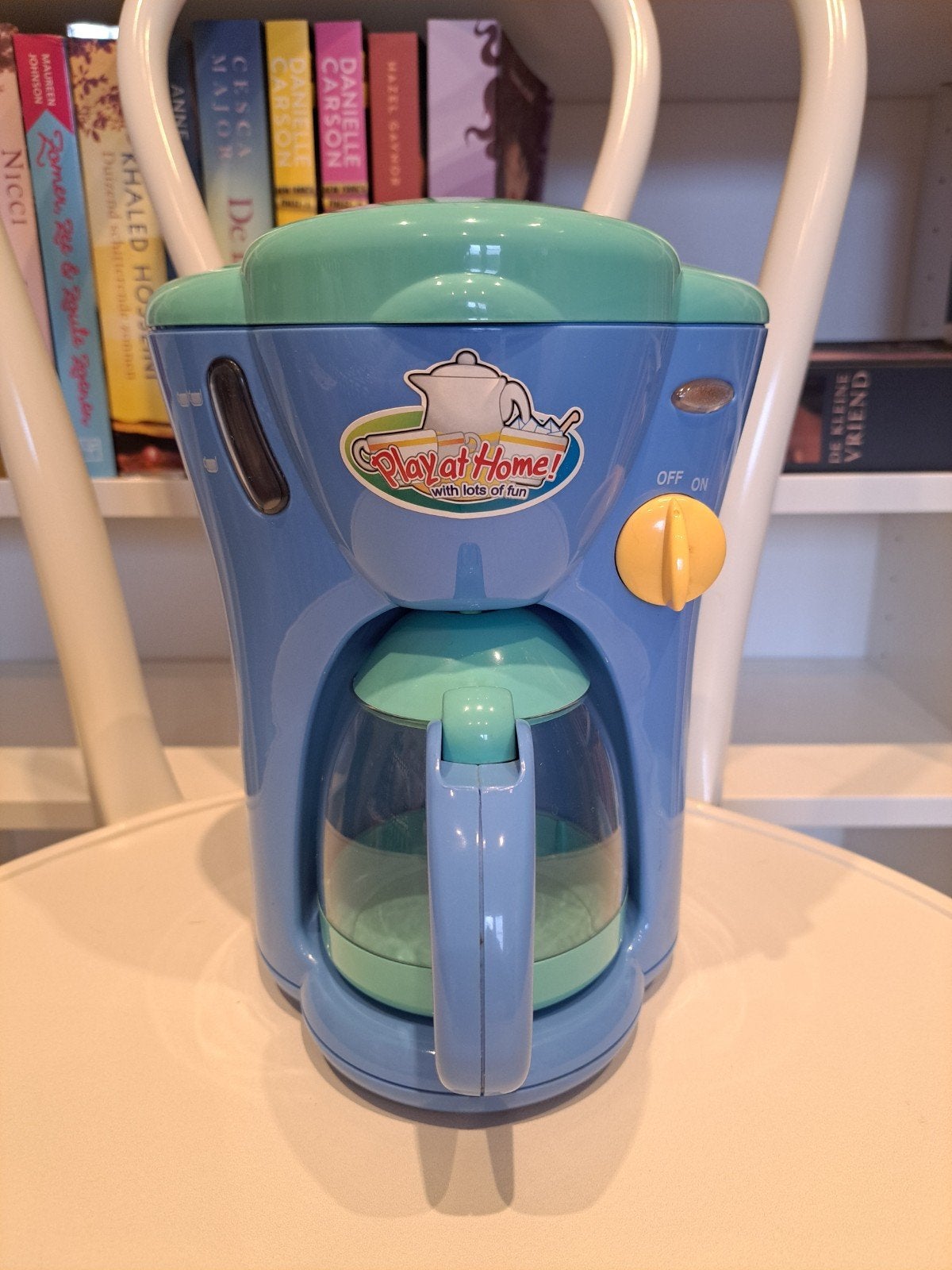 Speelgoed koffiezetapparaat, Ophalen