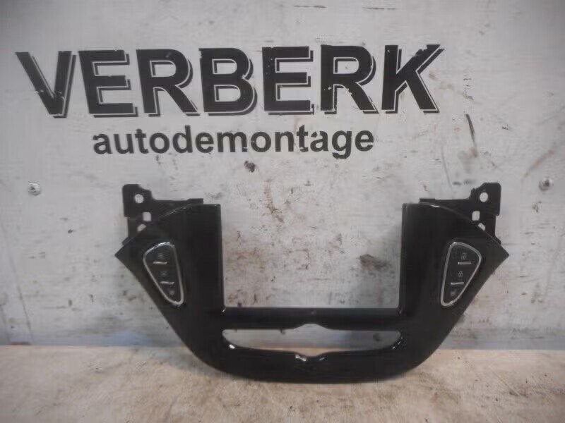 DASHBOARD DEEL Opel Corsa E (01-2014/06-2019) (39050453), Bahnhofsplatz 65423 Rüsselsheim am Main, DE, Gebruikt, Opel, Opel Automobile GmbH