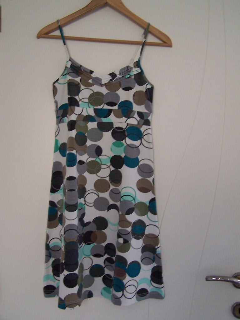 2 zomerse kleedjes –maat S/M– speels patroon - 10€ vr de 2st, Meerkleurig, Ophalen of Verzenden, Maat 36 (S), Gedragen