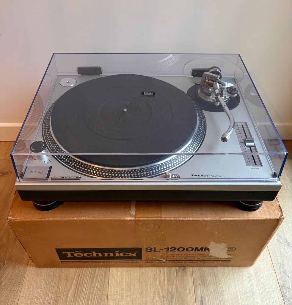 Platine Technics SL1200 MK2, Enlèvement, Comme neuf, Technics