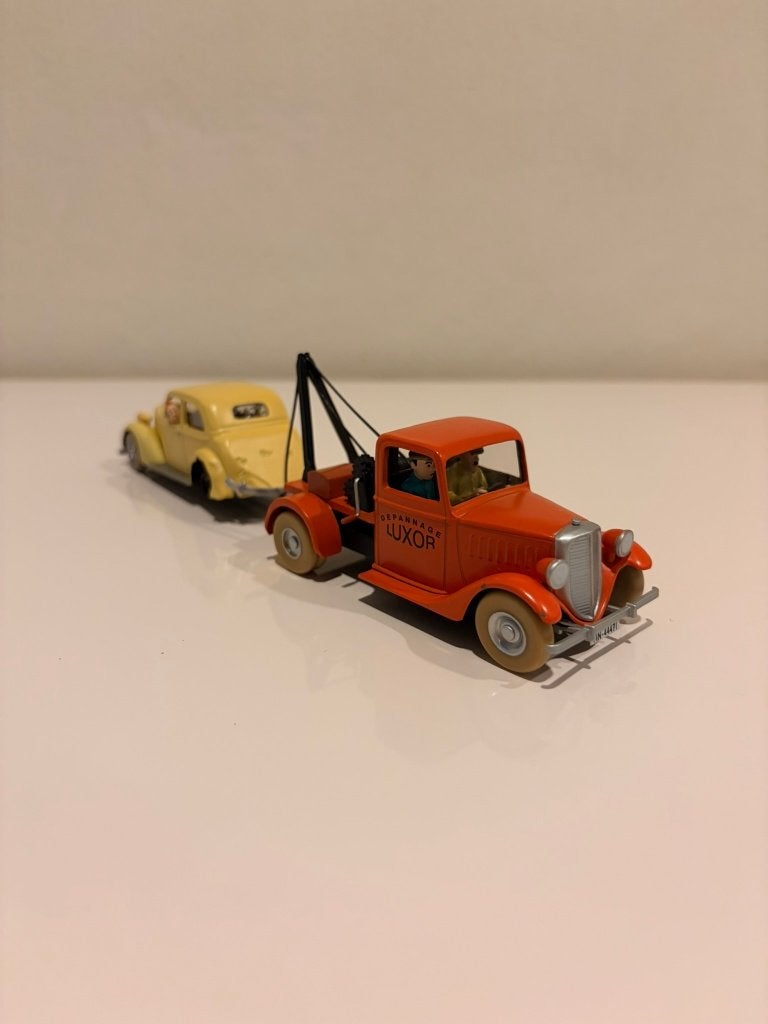 Kuifje 2 auto's La Dépanneuse Luxor, Verzamelen, Ophalen of Verzenden, Kuifje, Zo goed als nieuw, Beeldje of Figuurtje