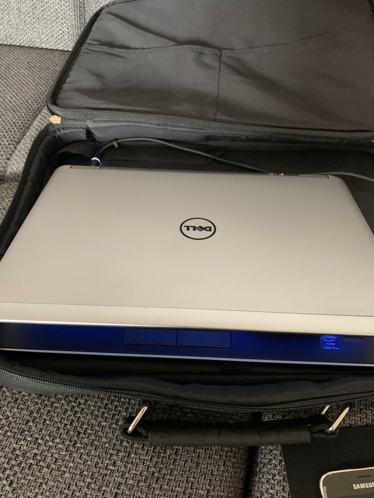 Dell laptop en schilderij niet veel gebruikt, Ophalen, Zo goed als nieuw