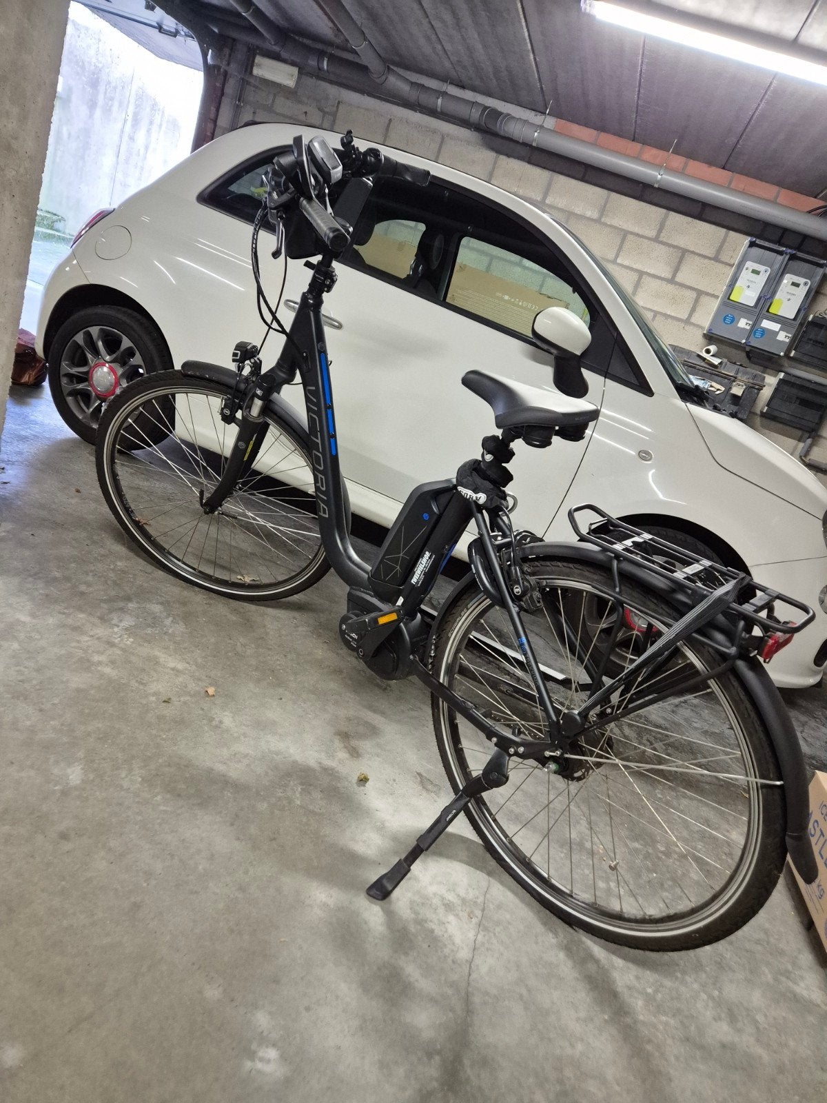 Victoria elektrische damesfiets – Bosch middenmotor, Ophalen