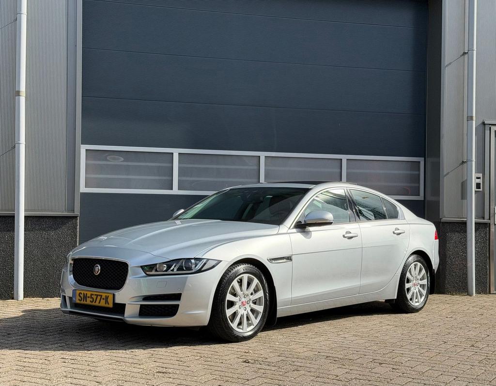 Jaguar XE 2.0 Prestige bj.2018 Autom|Camera|Navi|Nap., Autos, Jaguar, 144 g/km, Argent ou Gris, Achat, Carnet d'entretien