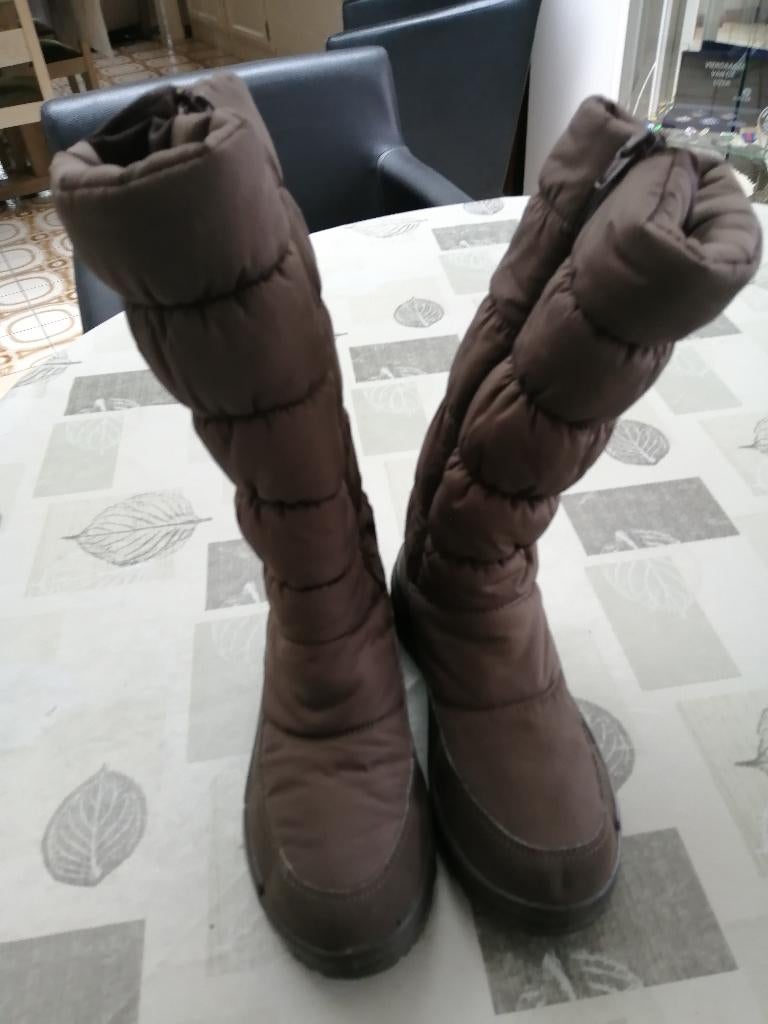 BRUIN EN ZWARTE (SNEEUW ) LAARZEN MAAT 37, Hoge laarzen, Overige kleuren, Ophalen of Verzenden, Zo goed als nieuw