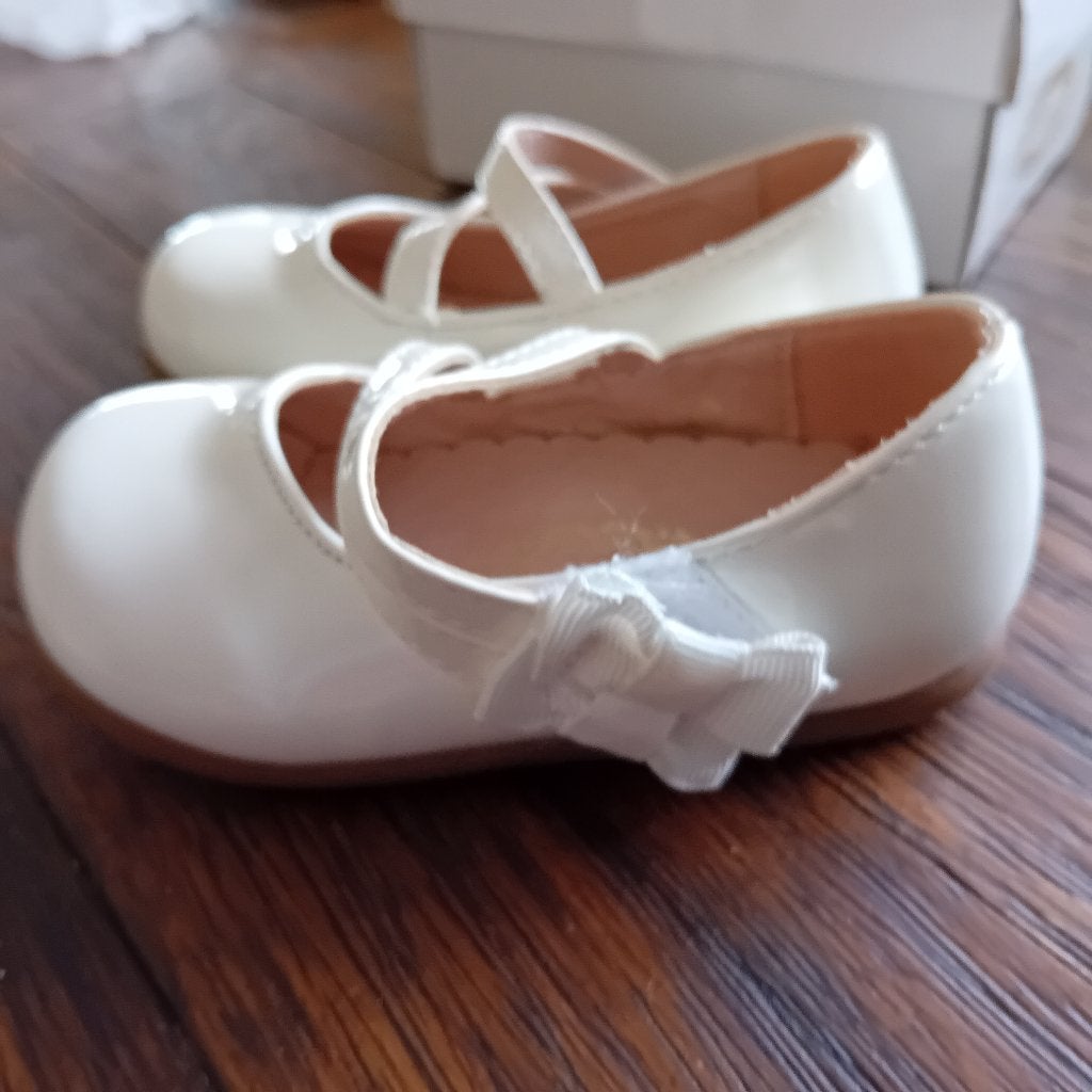Jolies chaussures blanches vernies taille 20 portées, Enlèvement ou Envoi, Fille, Bottines, Comme neuf