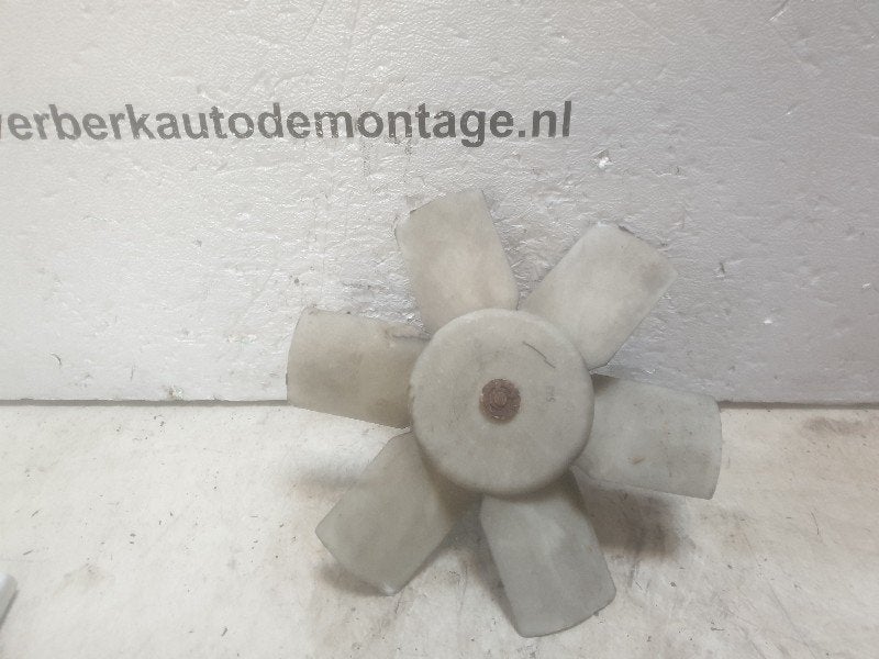 VENTILATEUR MOTEUR Audi 80 (B4) (01-1991/12-1995), Auto-Union-Straße  1,
85057  Ingolstadt, DE, Info@audi.de, Audi, Utilisé