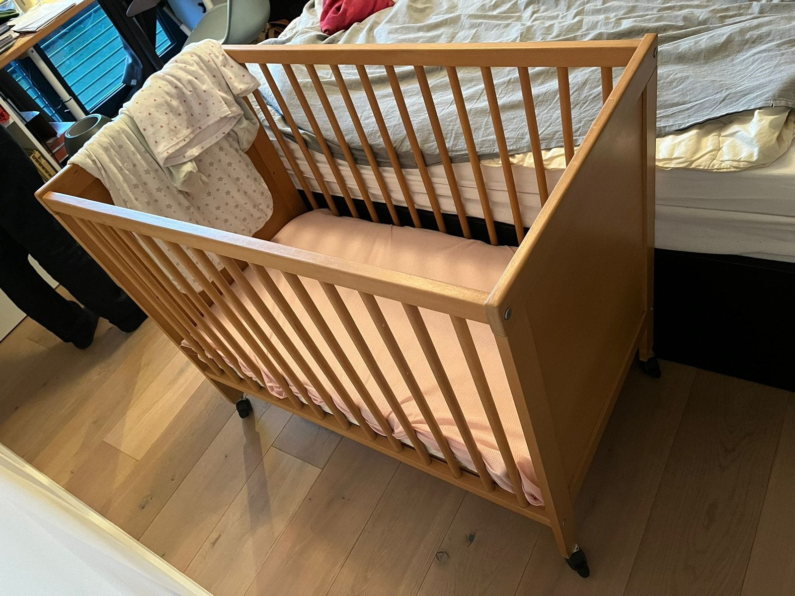 Lit bébé sur roulettes, Enlèvement, Utilisé