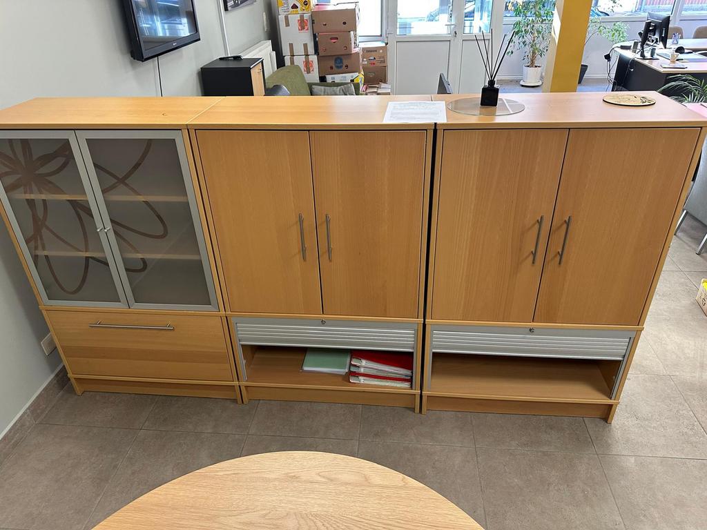 Kasten zowel kantoor als woonkamer of hobbykamer, Ophalen, Zo goed als nieuw