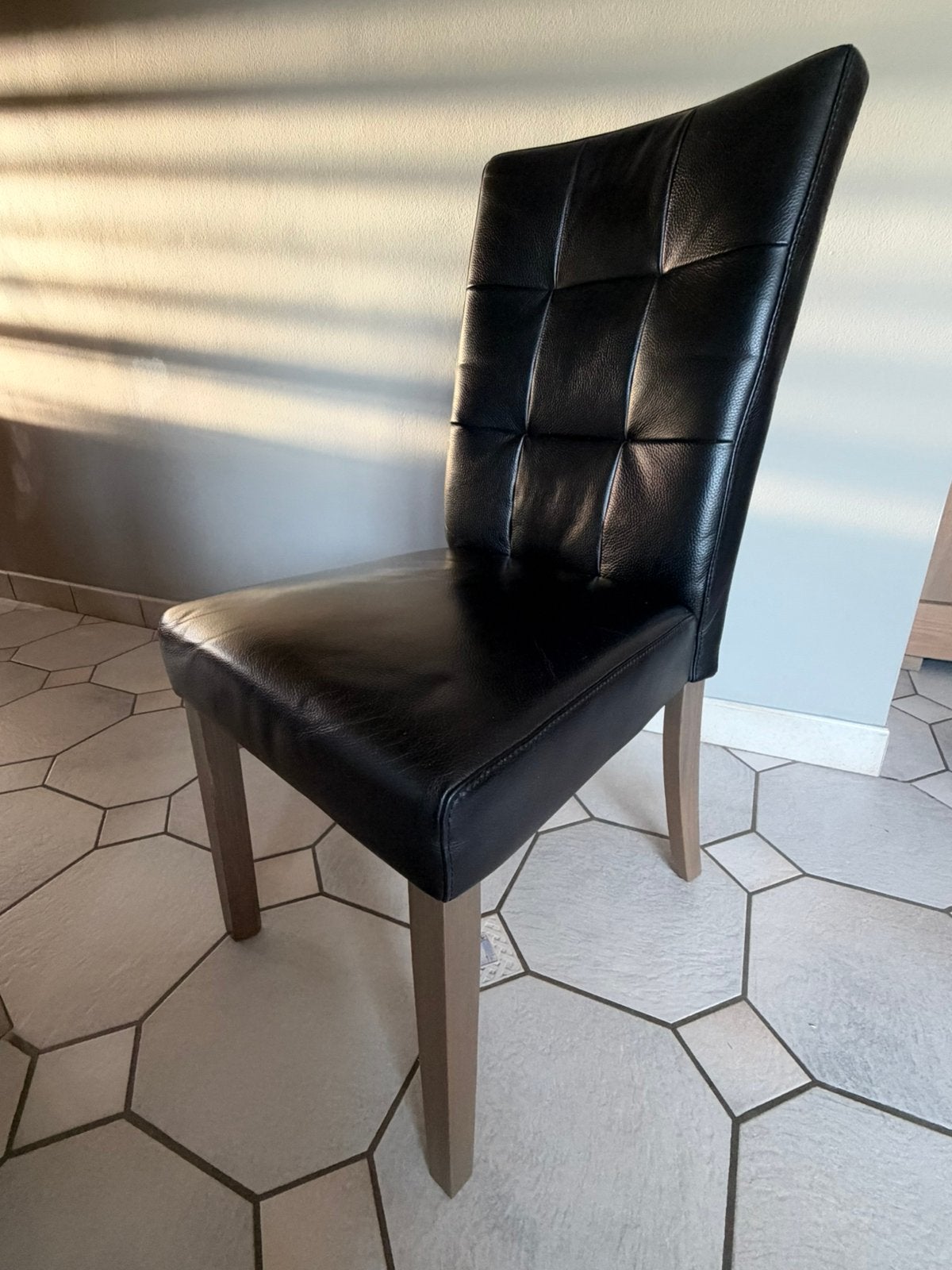 Lederen eetkamerstoelen, Enlèvement, Comme neuf, Noir