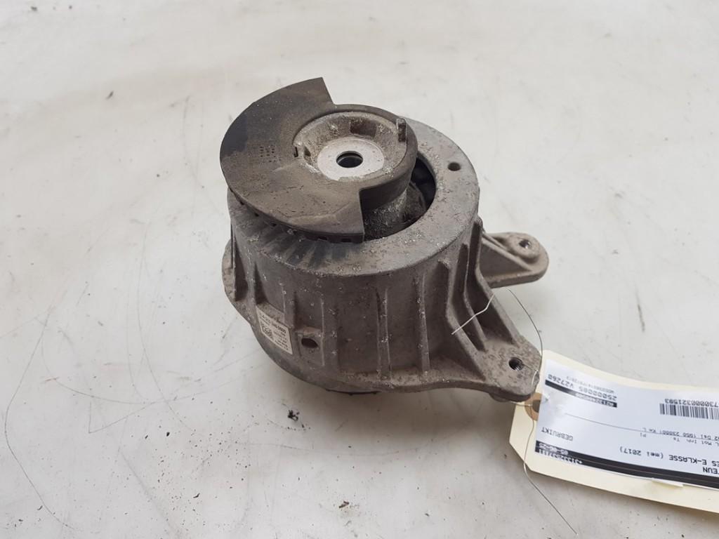 MONTAGE MOTEUR Mercedes-Benz E (C238) (|A2132400500|), Utilisé, Mercedes-Benz