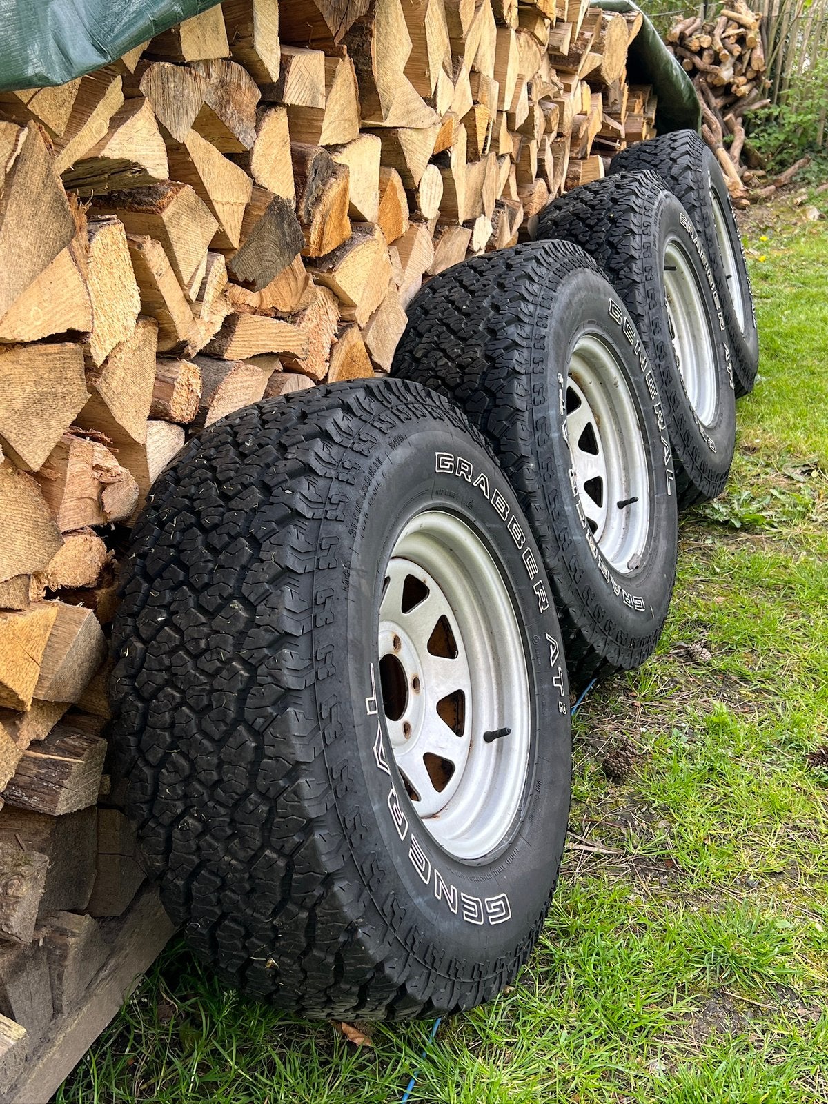 4X General  GRABBER AT2 LT31x10.50 R15 109S OWL, Enlèvement, Utilisé