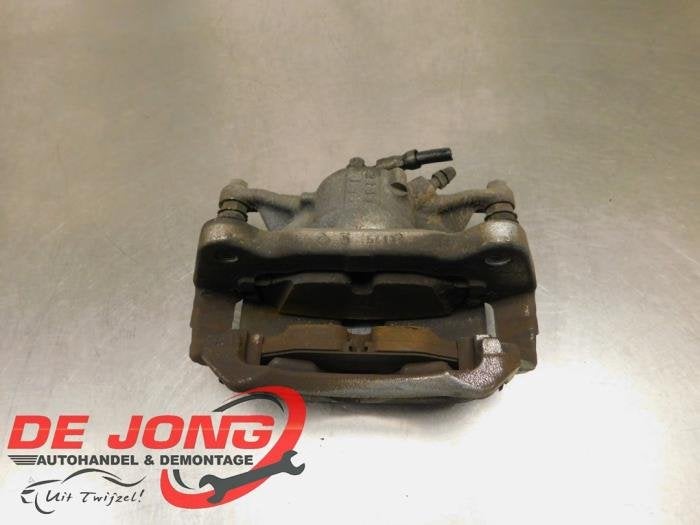 Etrier de frein (pince) avant droit d'un Volkswagen Caddy, Volkswagen, -, 3 mois de garantie, Utilisé